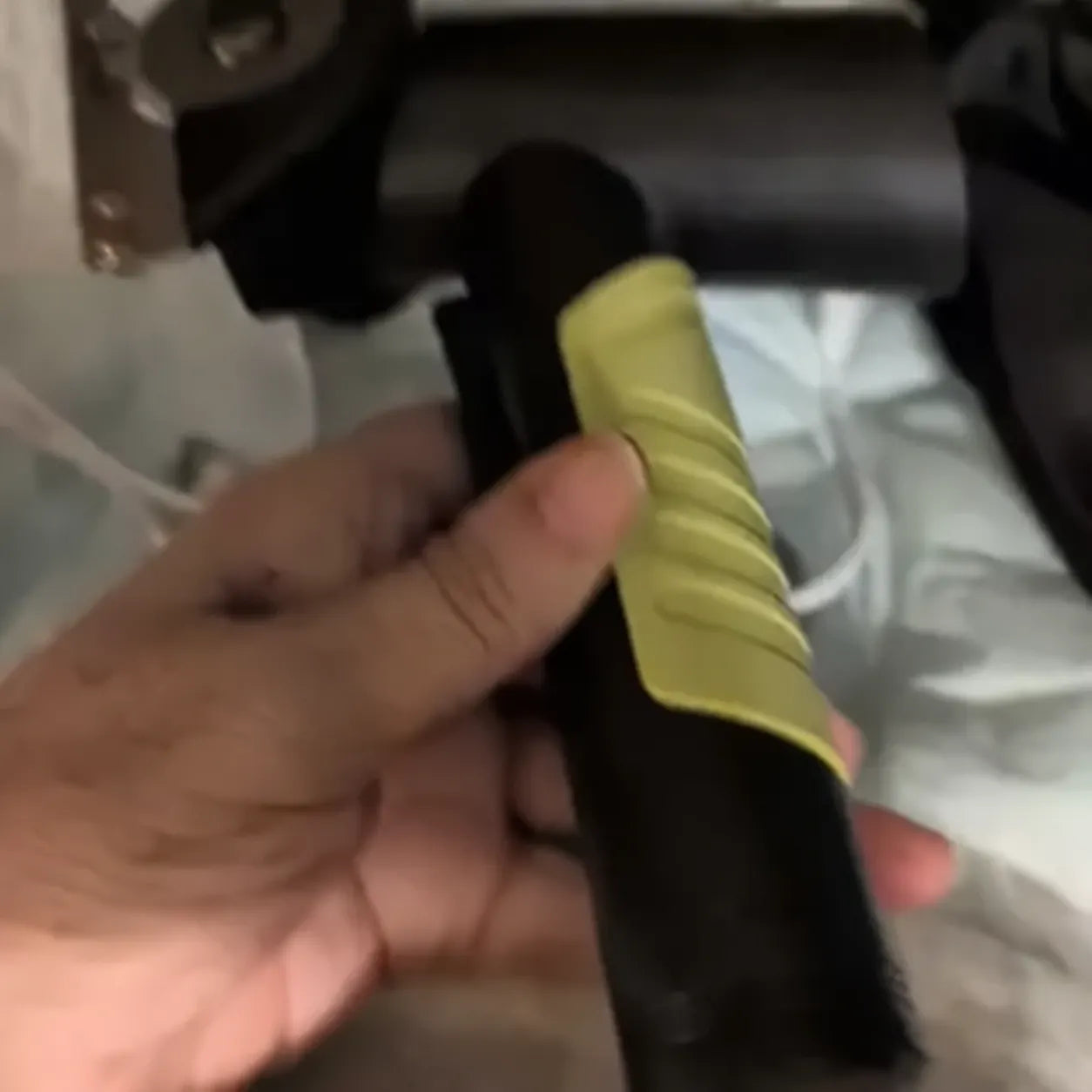 Buyer photo showing the scissors in hand